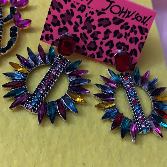 NWT Choice Glitz Earrings Betsy Johnson cactus - Picture 3 of 4